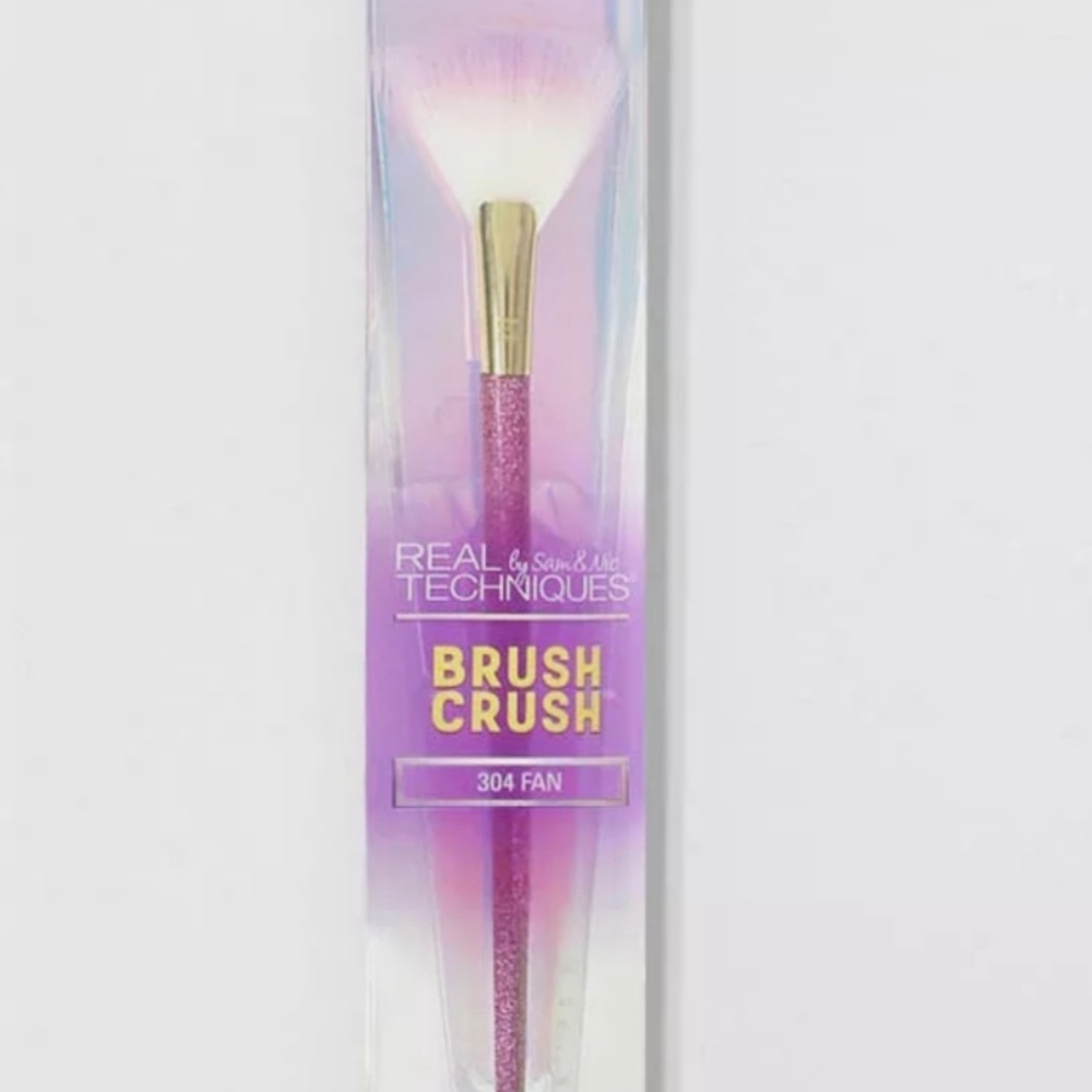 Real Techniques by Sam&Nick Brush Crush 304Contour